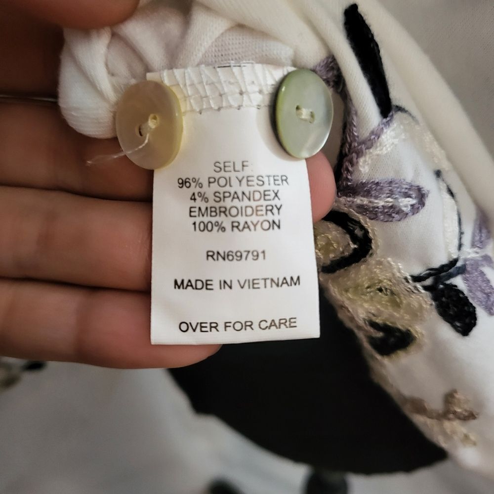 Hope springs blouse, floral, size S - Picture 11 of 12